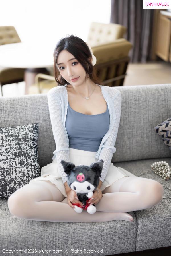 王馨瑶  [XiuRen]高清写真图 2023.10.16 No.7515 王馨瑶yanni 丝袜美腿第54张图片